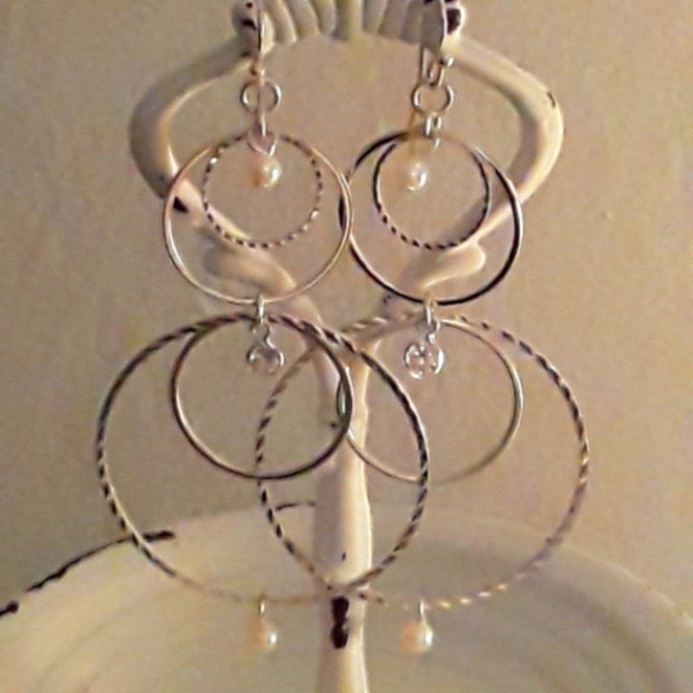 🥰 5/$25 - Silver Mixed Size Hoop Dangle Earrings